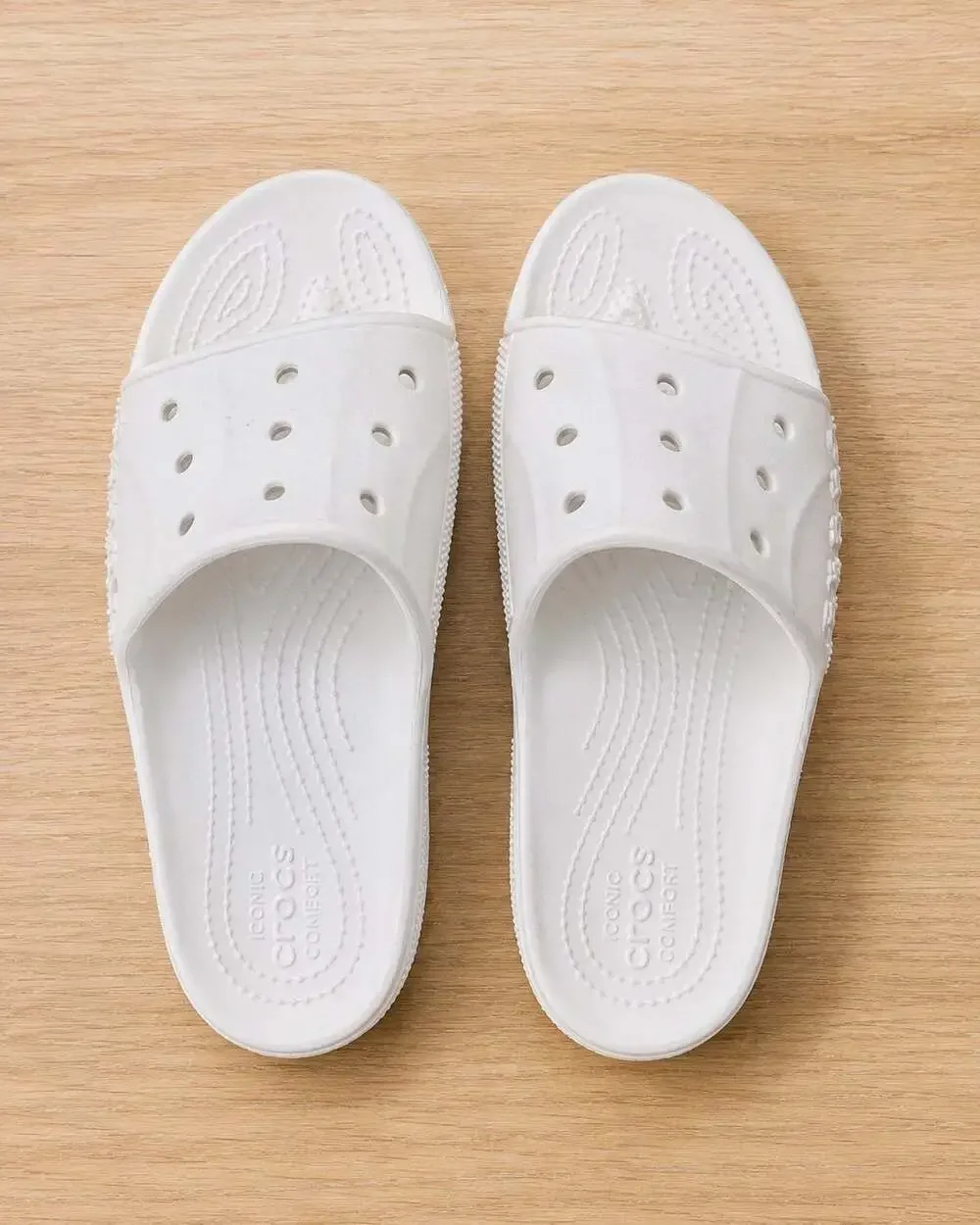 White Crocs Classic Slide Sandals Clogs